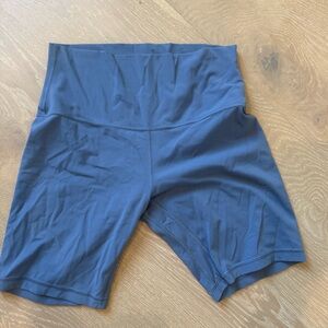 Lululemon Align High-Rise Short 8” Color: Washed Denim. Size: 8